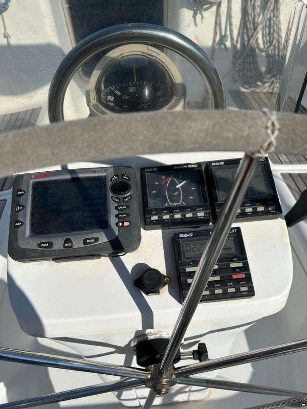 Beneteau Oceanis 393
