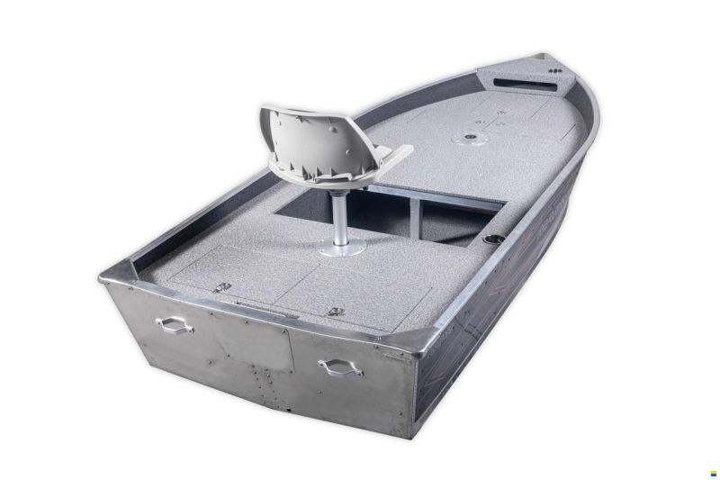 Marine s.r.o. 400 Bass Inkl. 8 PS Mercury