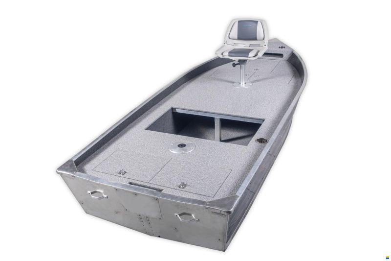 Marine s.r.o. 400 Bass Inkl. 8 PS Mercury