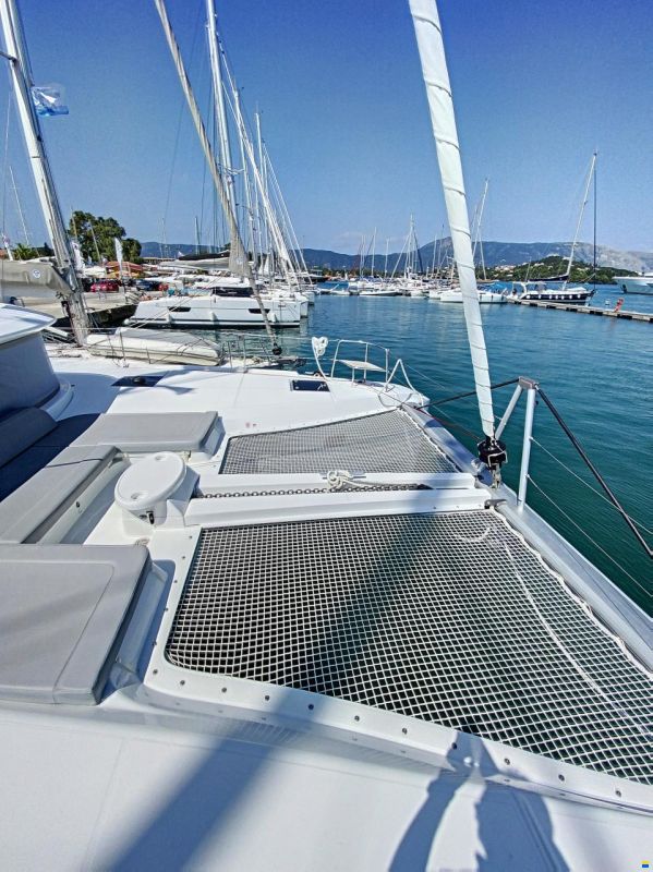 Lagoon 46