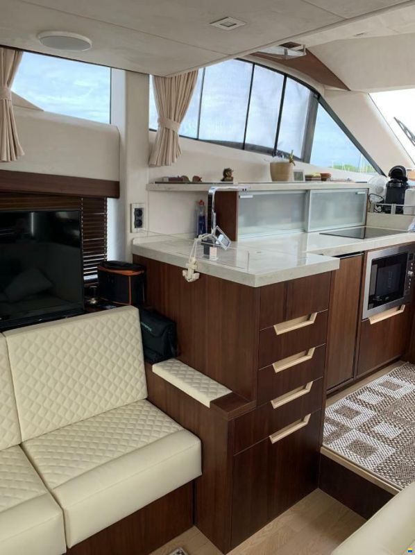 Galeon 420 Fly