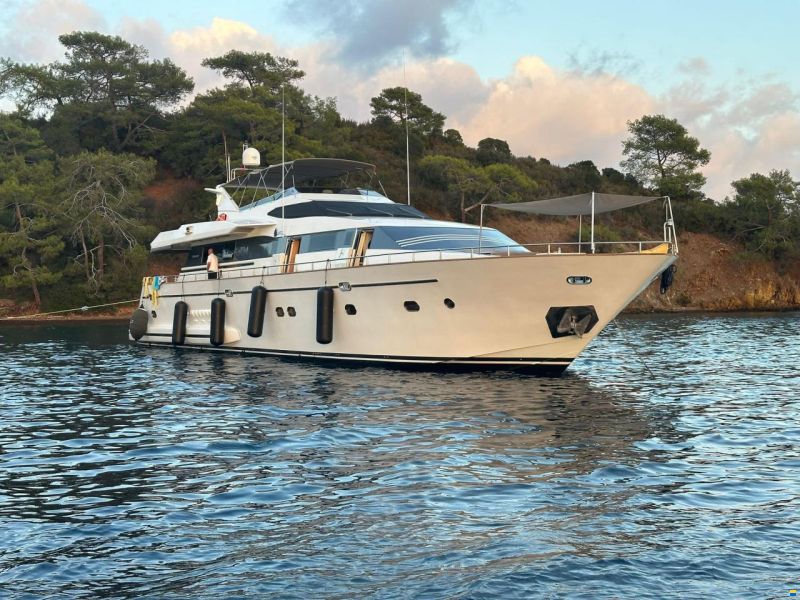 Falcon Yachts 92