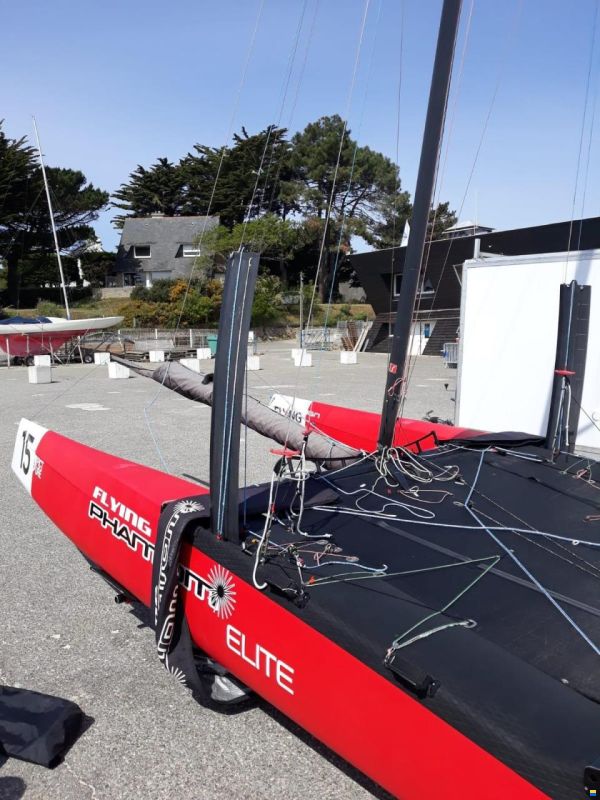 International Flying phantom elite