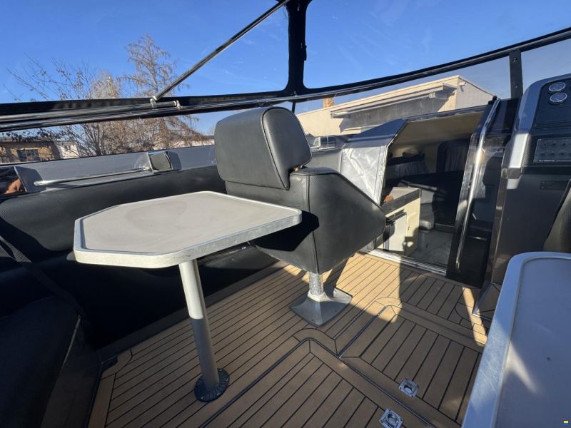 Sunseeker Tomahawk 37