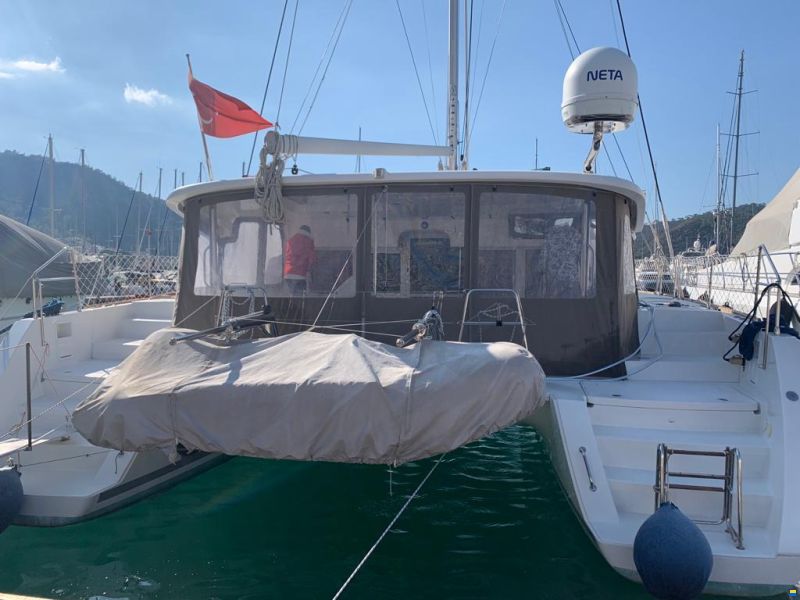 Lagoon 450 F