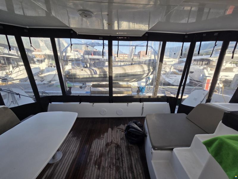 Lagoon 42