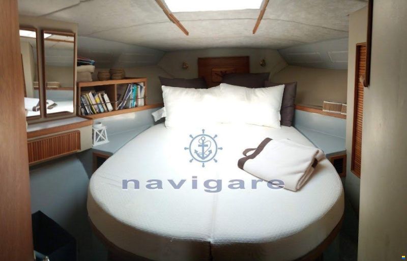 Bertram Yacht 37' SF