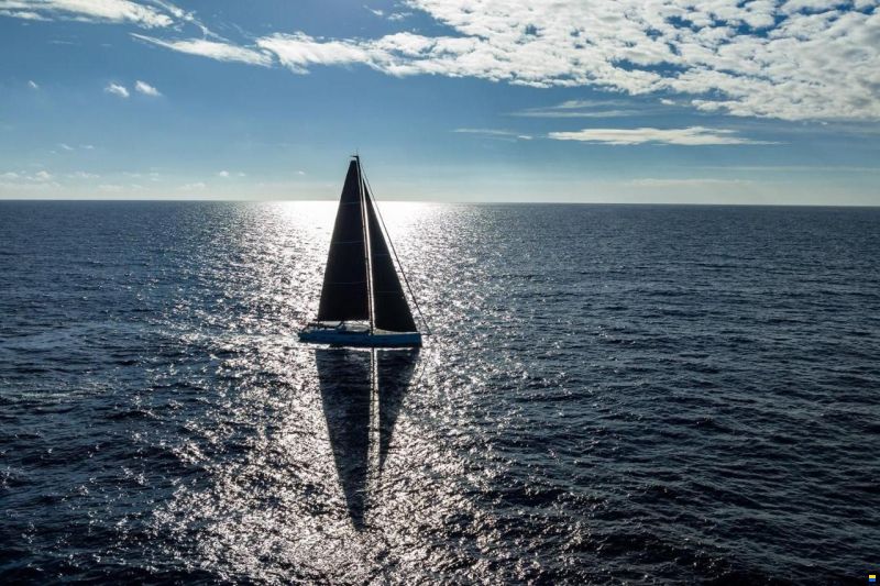 Y-Yachts Y9