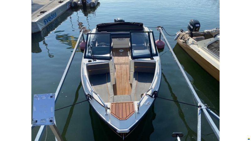 Uttern T53