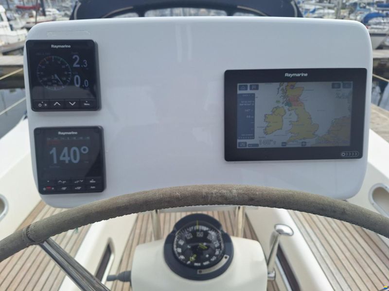 Wauquiez 40 Pilot Saloon
