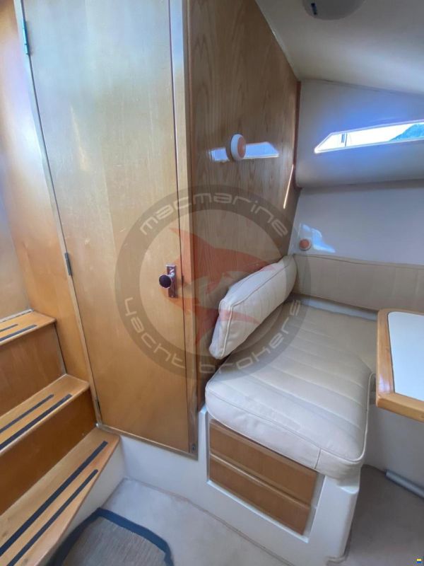Bertram 30 MOPPIE