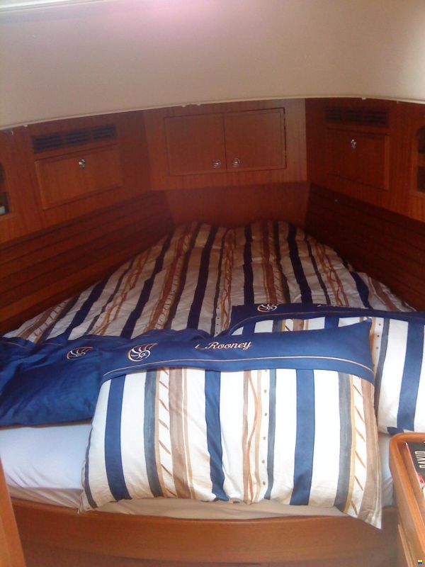 Hallberg-Rassy HR 372