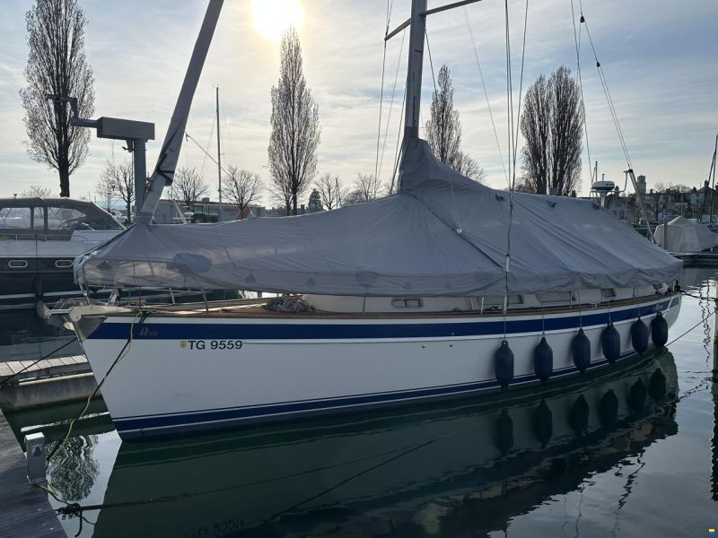 Hallberg-Rassy HR 372