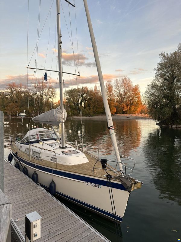 Hallberg-Rassy HR 372