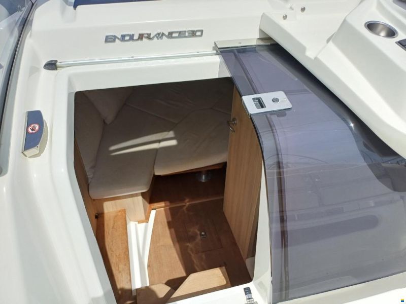 Cranchi Endurance 30