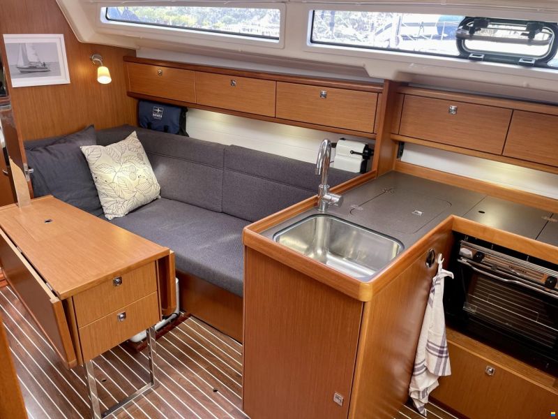 Bavaria 33 Cruiser