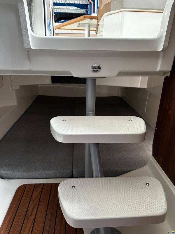 Quicksilver ACTIV 805 CRUISER