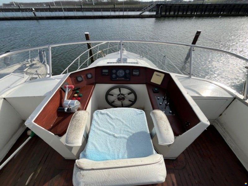 Pacific 1200