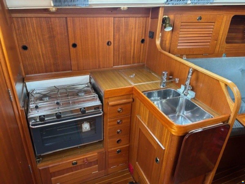 Hallberg-Rassy 31