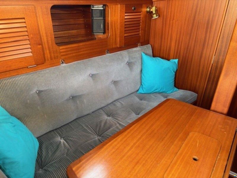 Hallberg-Rassy 31