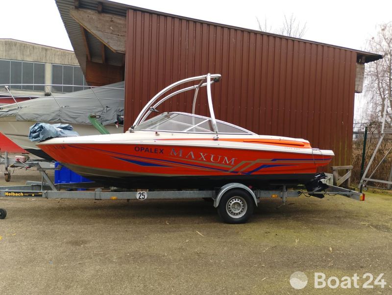 Maxum 1900 SR2