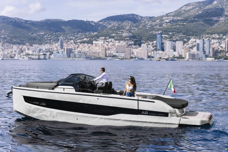 Cranchi A32 Luxury Tender