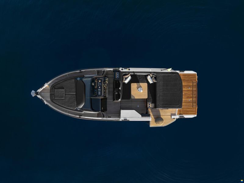 Cranchi A32 Luxury Tender