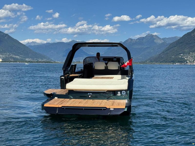 Cranchi A32 Luxury Tender HT