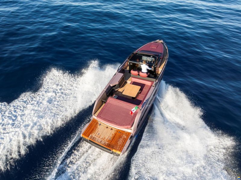 Cranchi A32 Luxury Tender HT