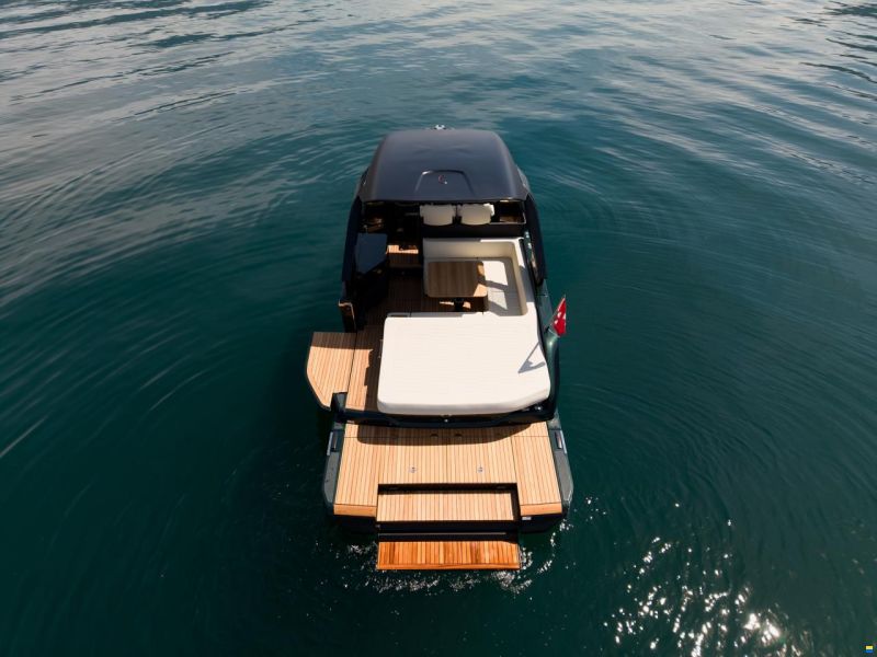 Cranchi A32 Luxury Tender HT
