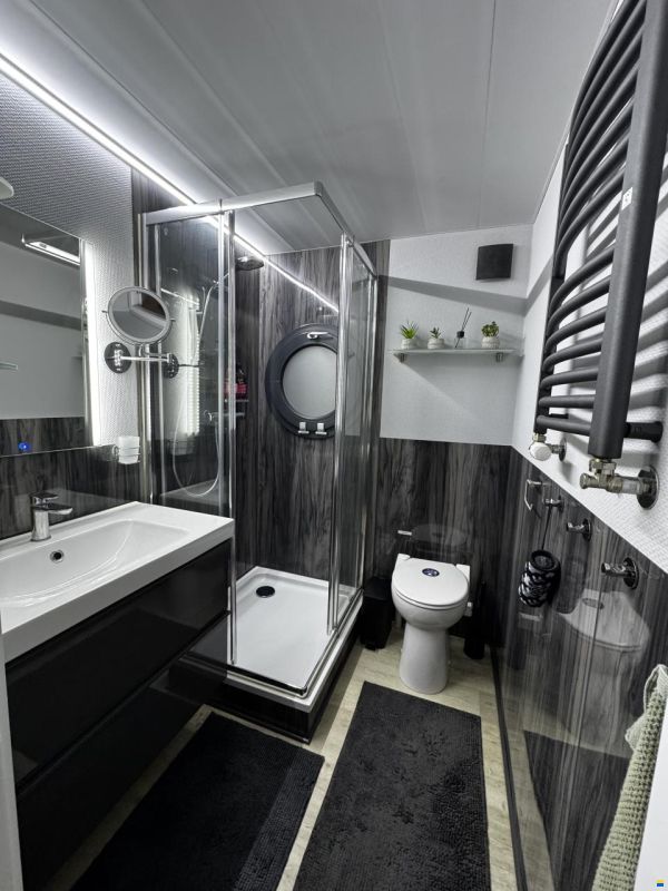 La Mare Schwimmendes City-Apartment in Bremen