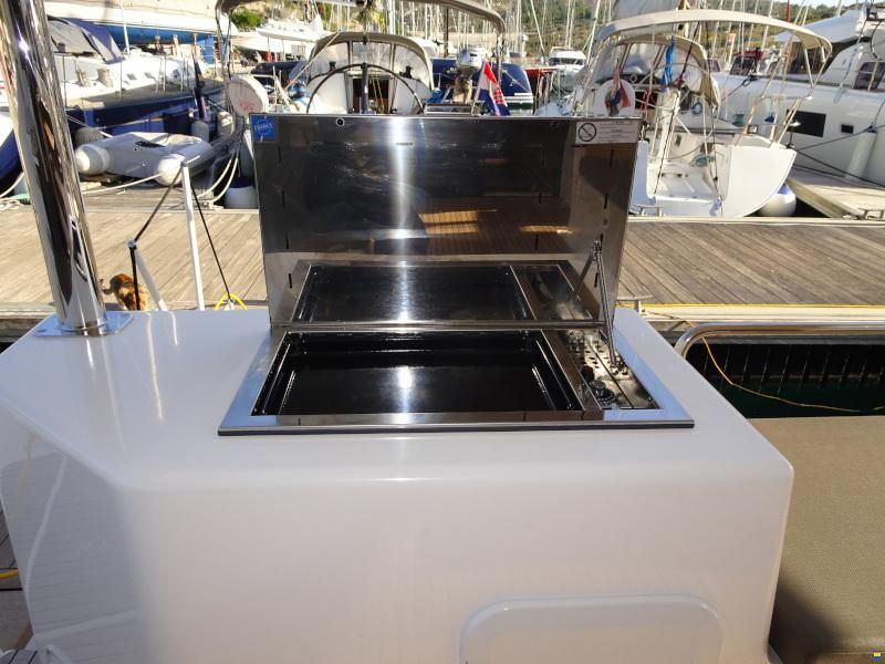 Dufour Catamarans 48