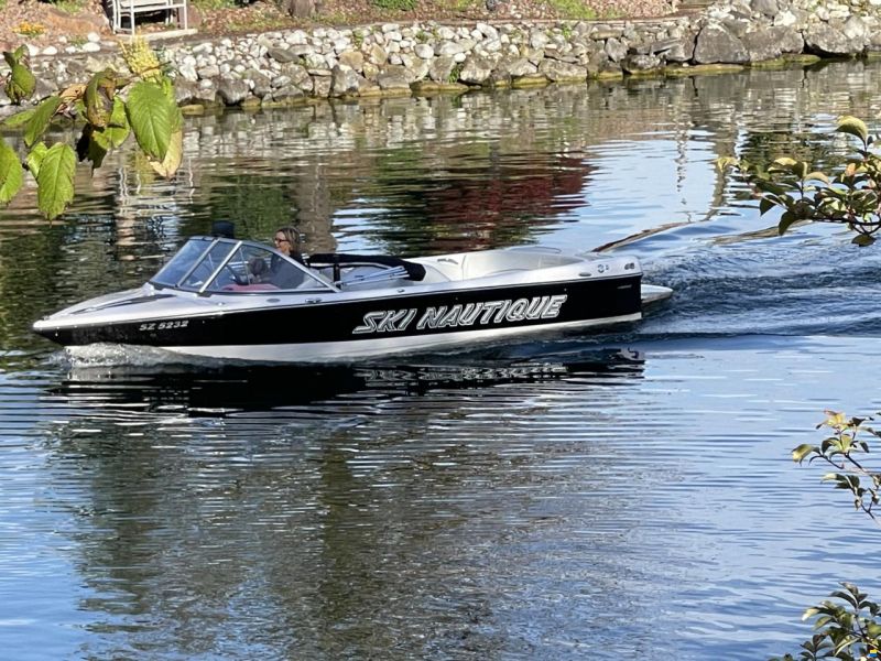 Correct Craft Ski Nautique 196 Limited Edition