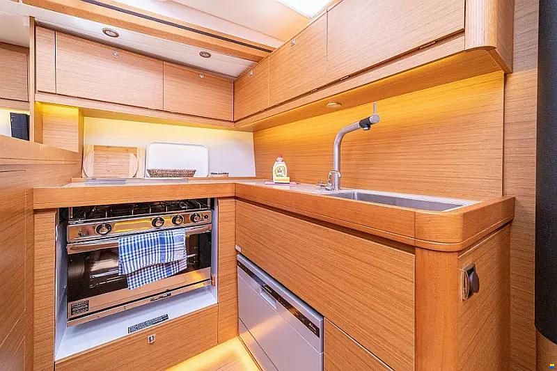Dufour 520 Grand Large (3 cabins)