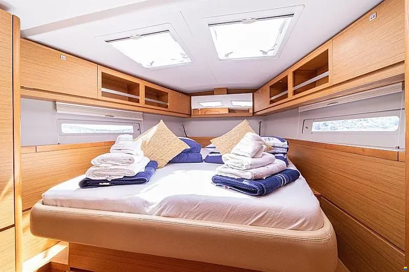 Dufour 520 Grand Large (3 cabins)