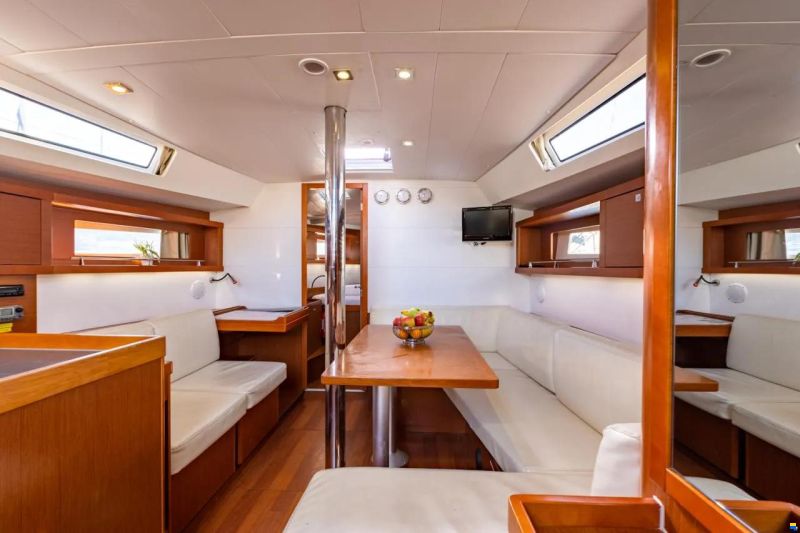 Beneteau Oceanis 41.1