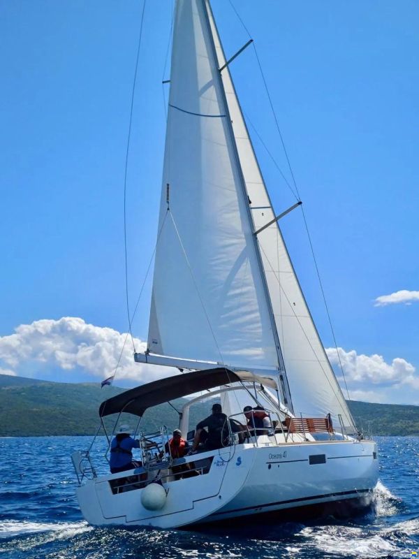 Beneteau Oceanis 41.1