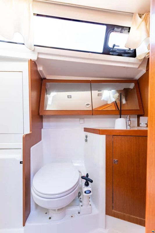 Beneteau Oceanis 41.1