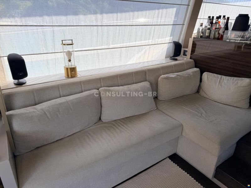 Ferretti 670 Fly