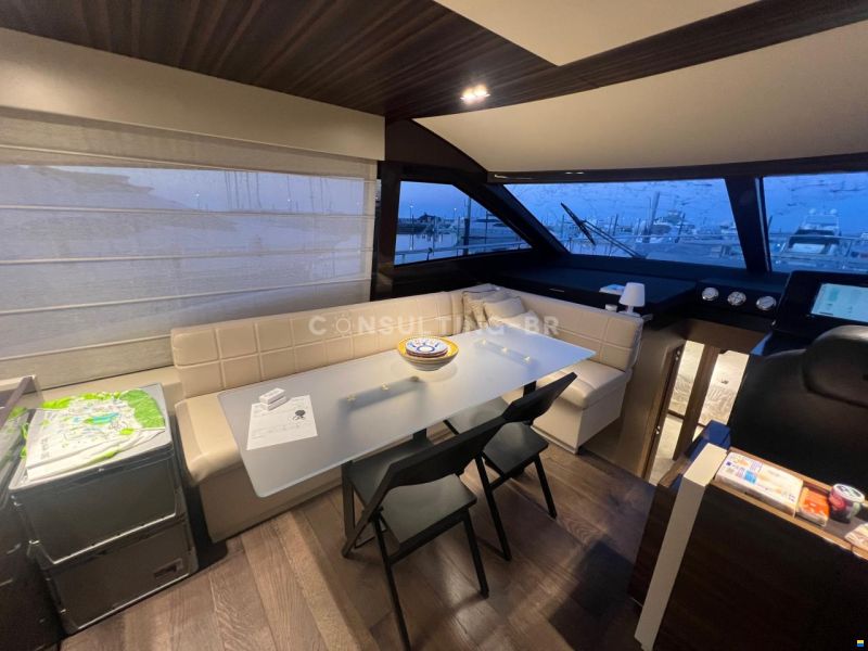 Ferretti 670 Fly