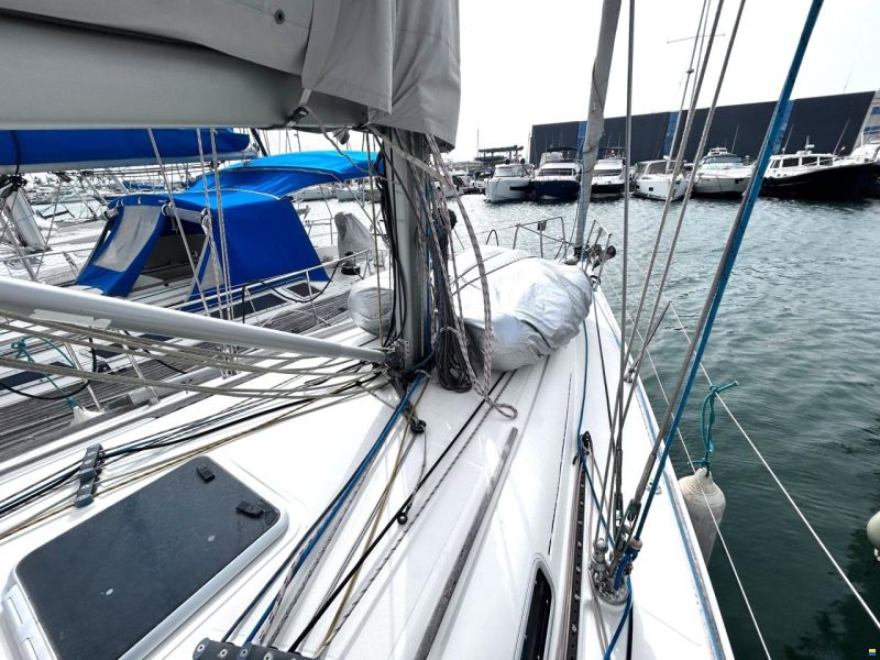 Dufour 40