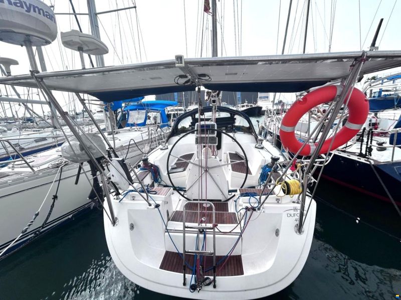 Dufour 40