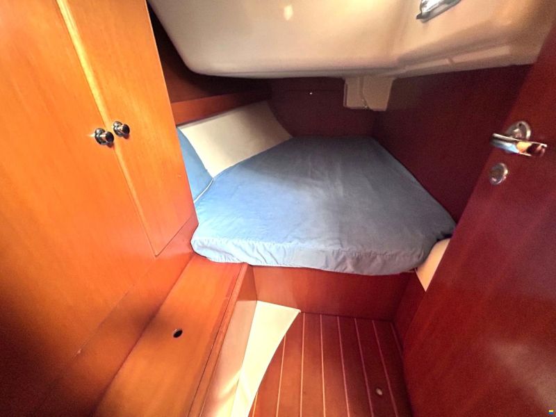 Dufour 40