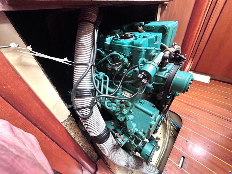 Dufour 40