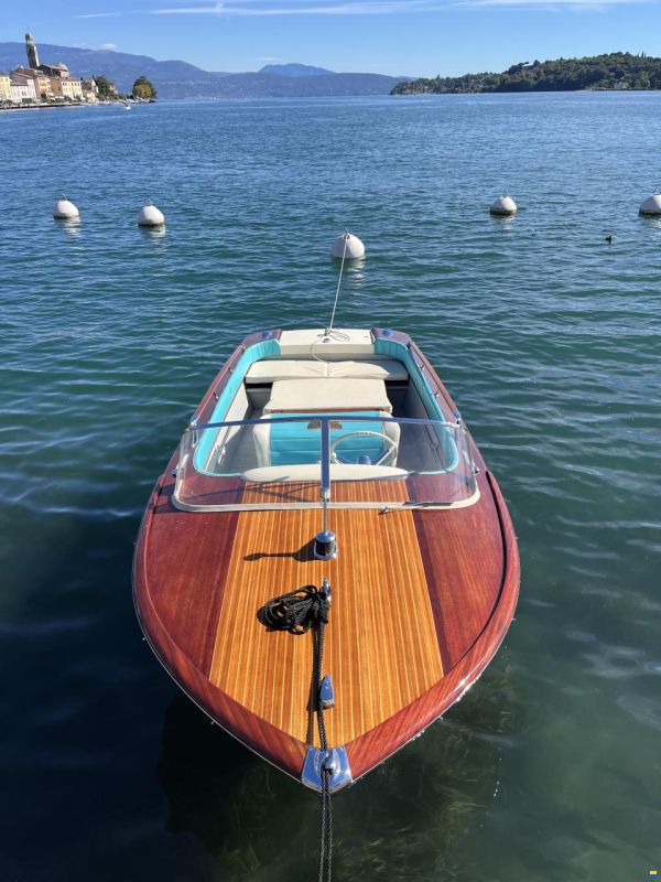 Riva Junior
