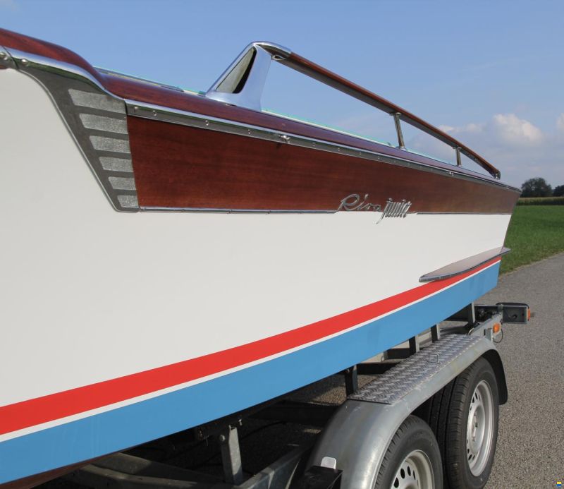 Riva Junior