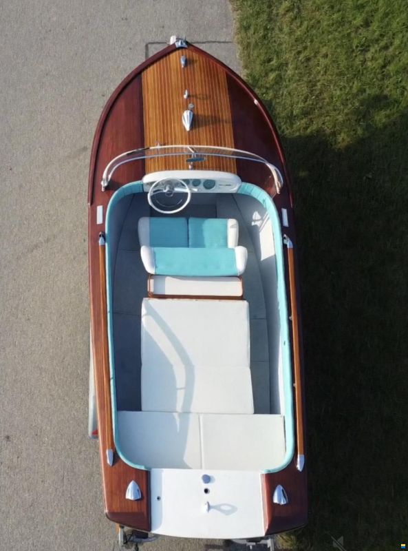 Riva Junior
