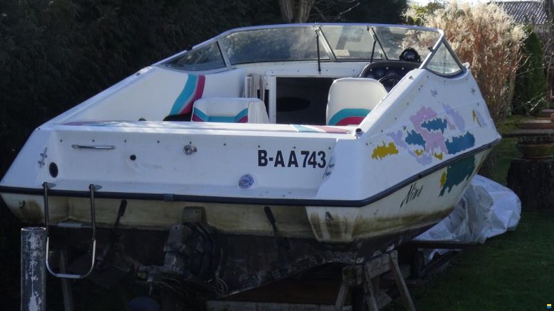 Apex Crowline Bayside 590
