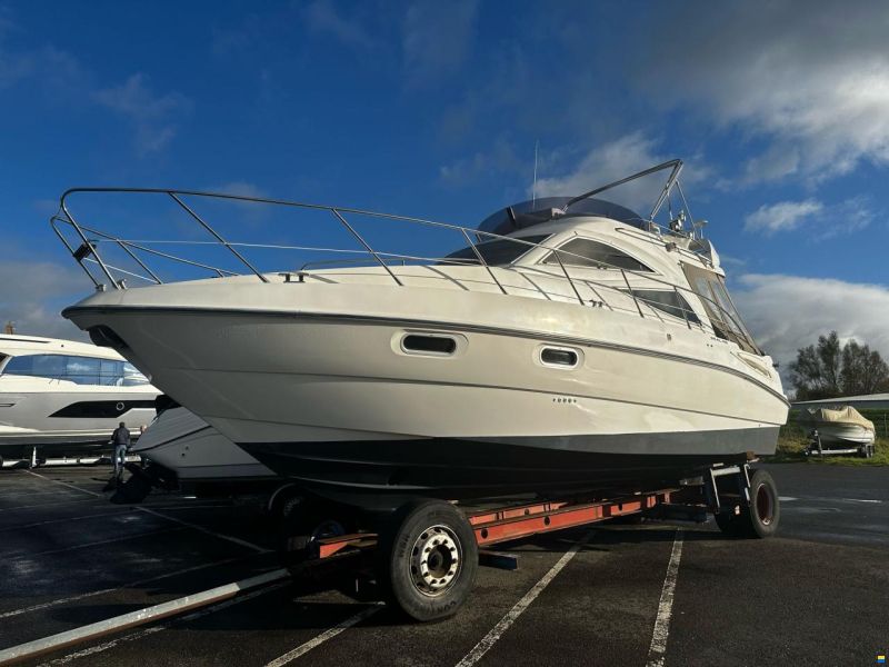 Sealine F34 Flybridge