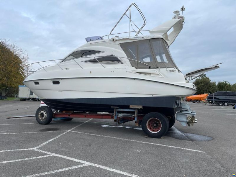 Sealine F34 Flybridge
